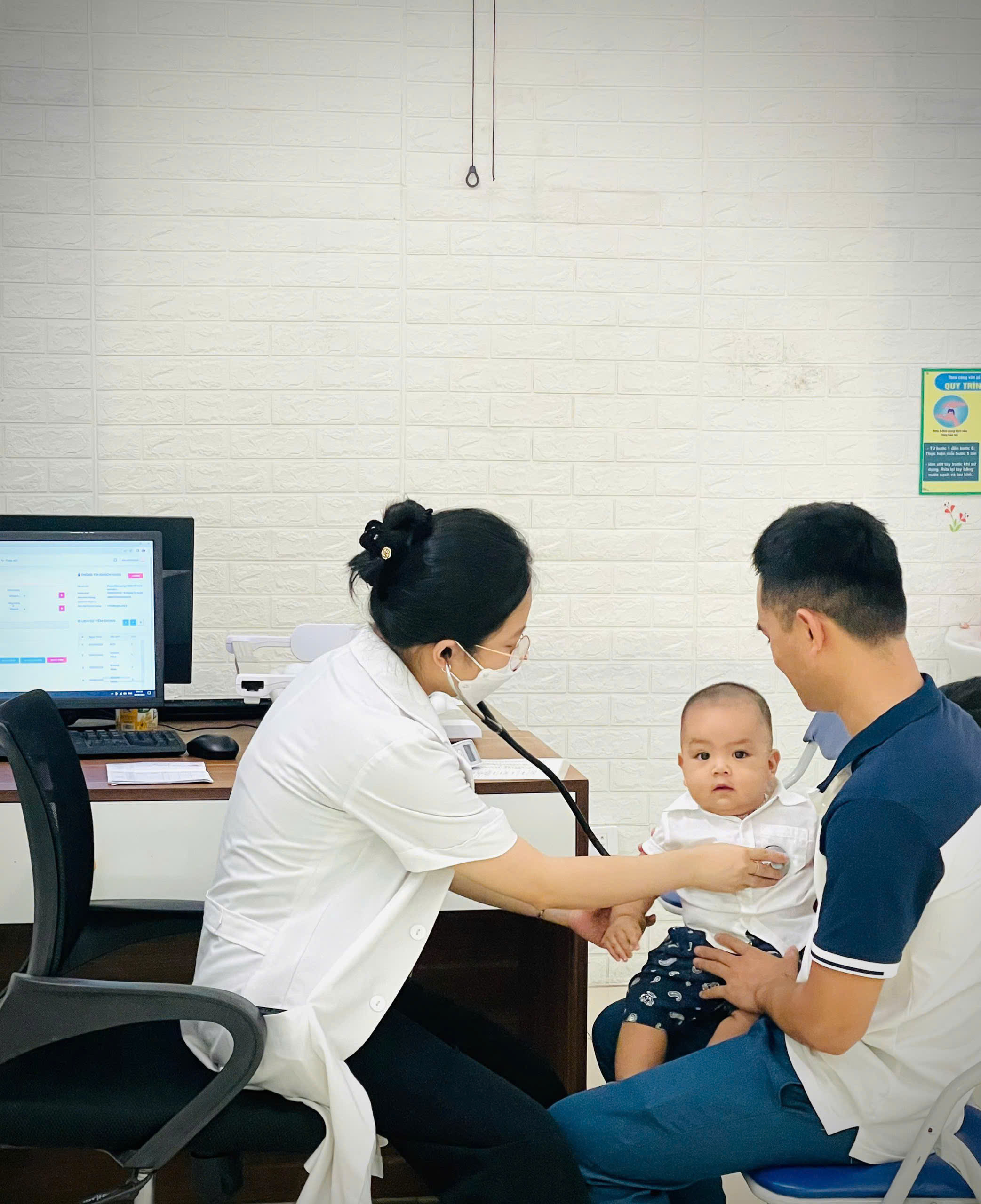 Tiêm chủng tại trung tâm VIA
