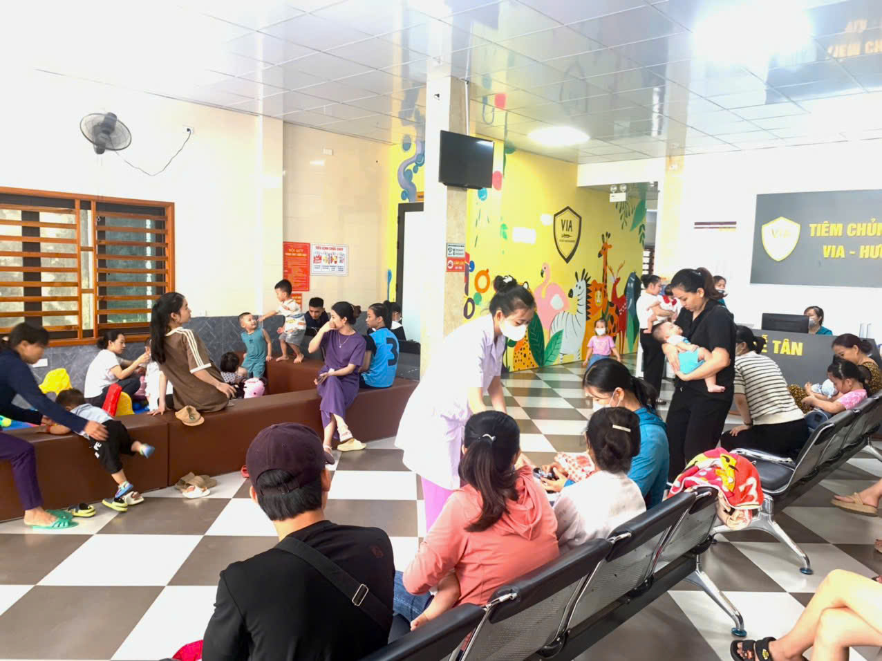 Tiêm chủng cho doanh nghiệp, trường học