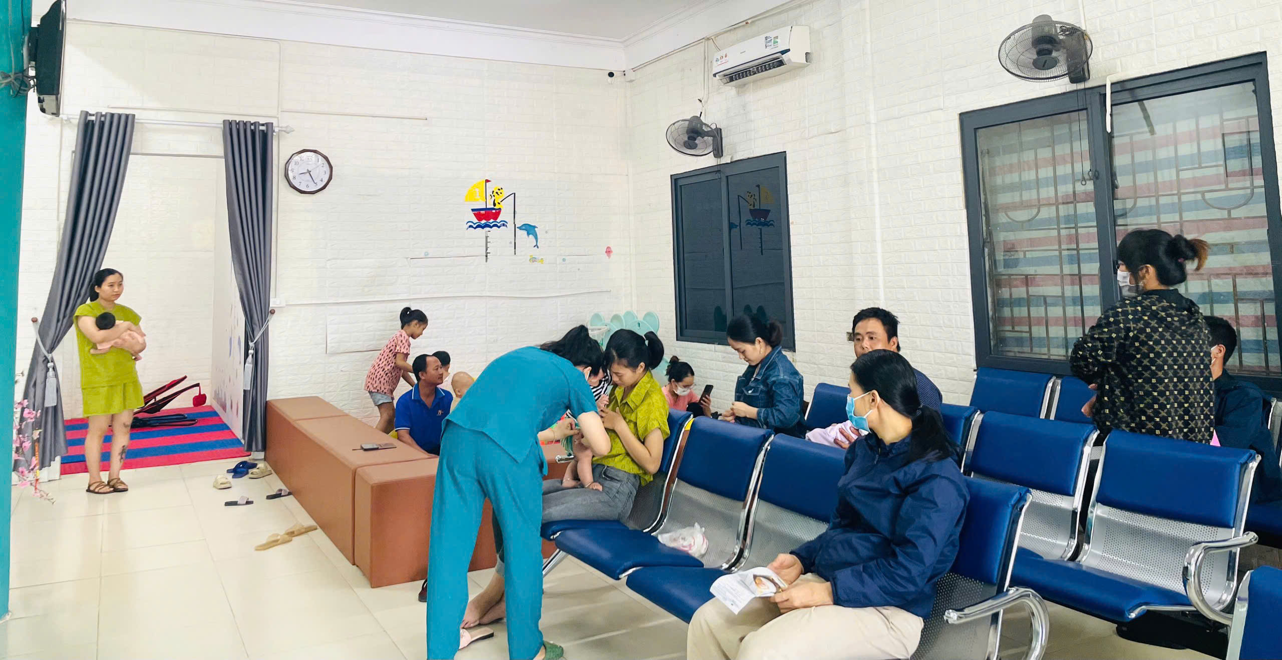 Tiêm chủng theo yêu cầu